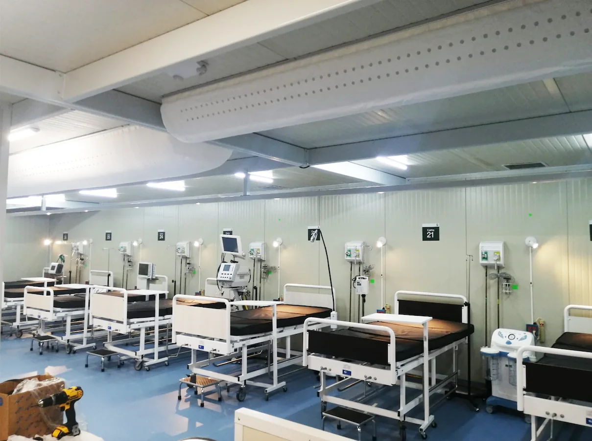 Hospital com dutos têxteis